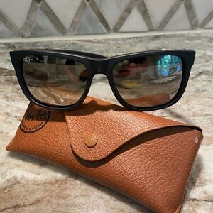 Women Ray Ban sunglasses